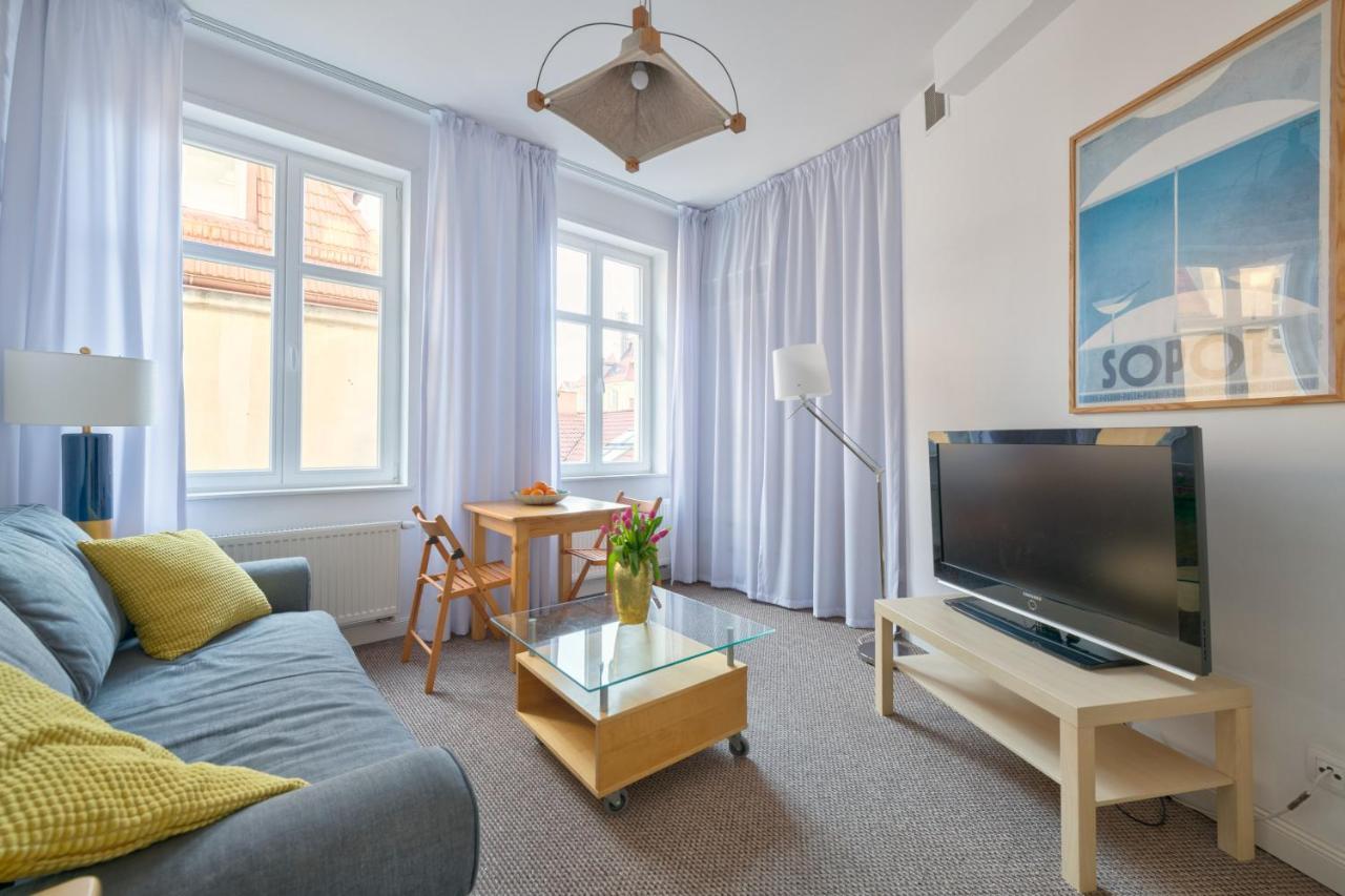 Dom & House - Apartamenty Kamienica Sopocka 150 Metrow Od Plazy Sopot Exterior photo