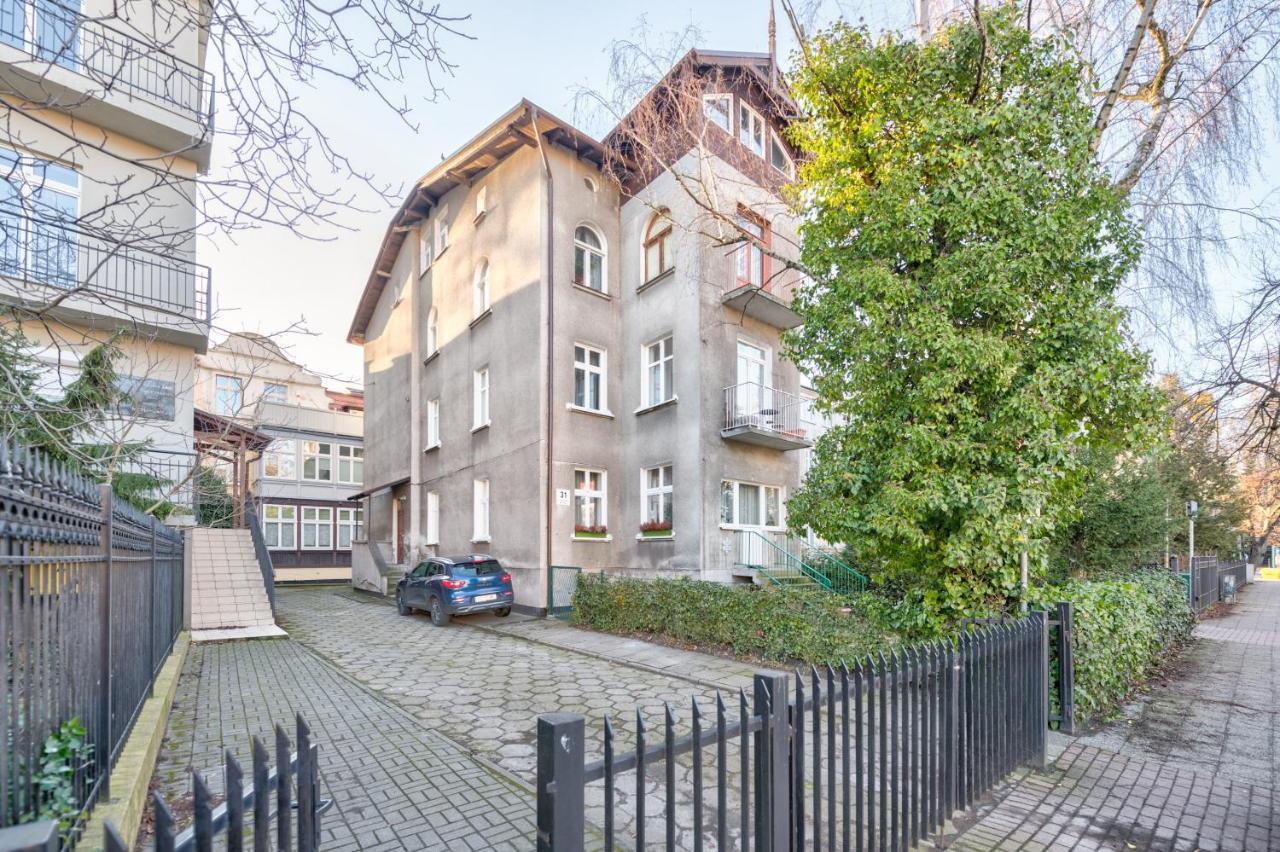 Dom & House - Apartamenty Kamienica Sopocka 150 Metrow Od Plazy Sopot Exterior photo